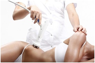 Аппаратный антицеллюлитный массаж для похудения в клинике «Мудрый Доктор», СПб