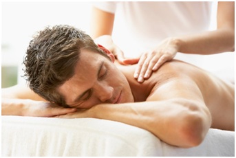 Классический массаж спины и всего тела в  клинике  «Мудрый Доктор» в СПб